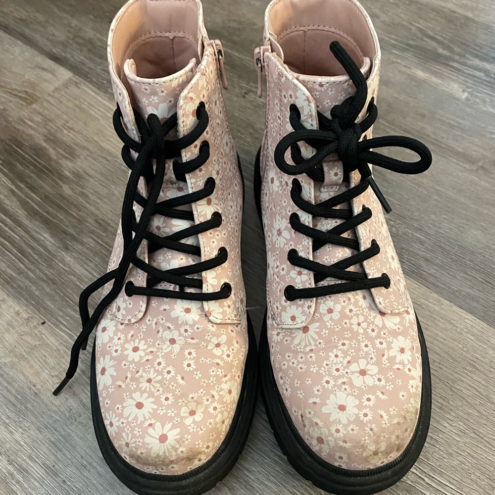 Art Class Pink Floral Combat Boots